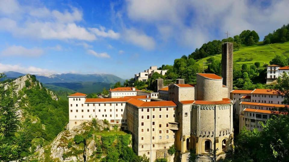 Hotel Loiola 2*